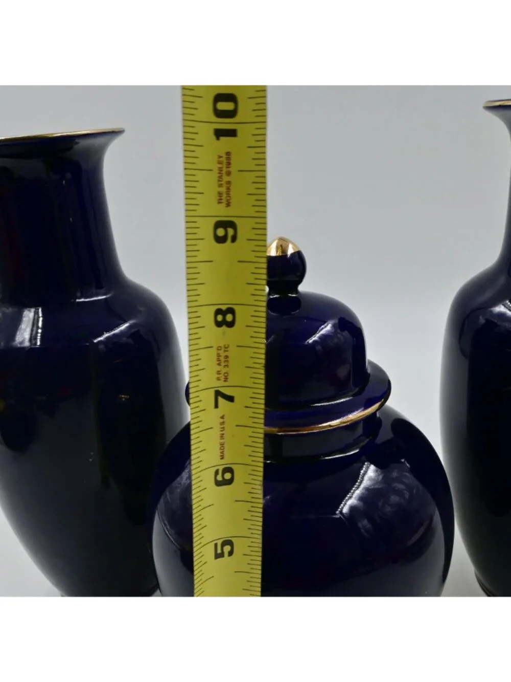 Japanese Set Of Porcelain Peacock Vases And Ginger Jar Vintage Set Of 3